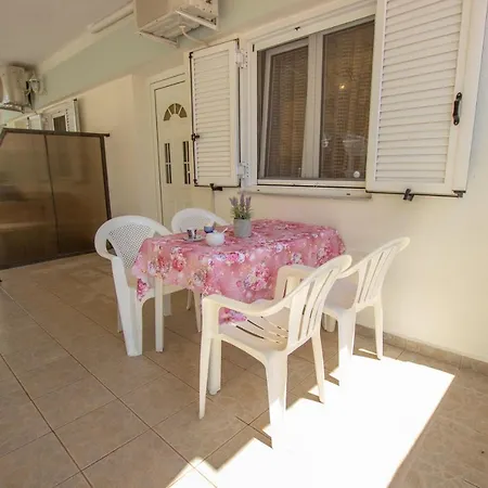 Lola Rooms Nea Vrasna Exterior photo