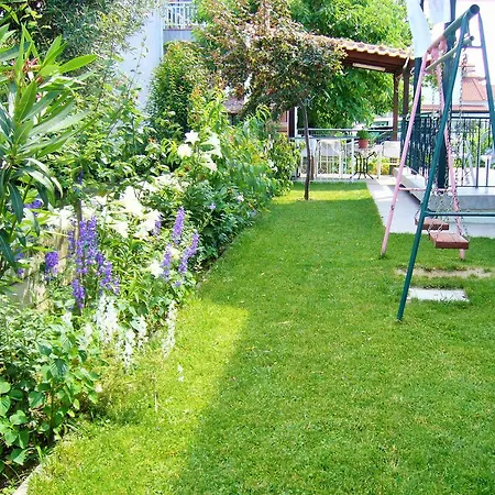 Lola Rooms Nea Vrasna Exterior photo