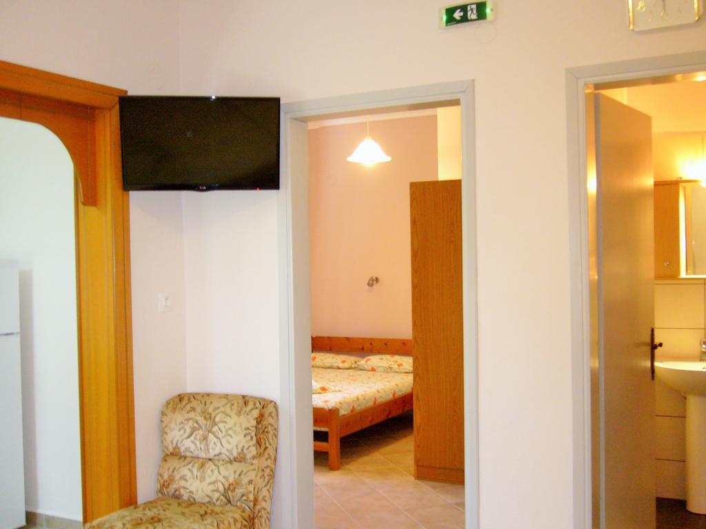 Lola Apartment