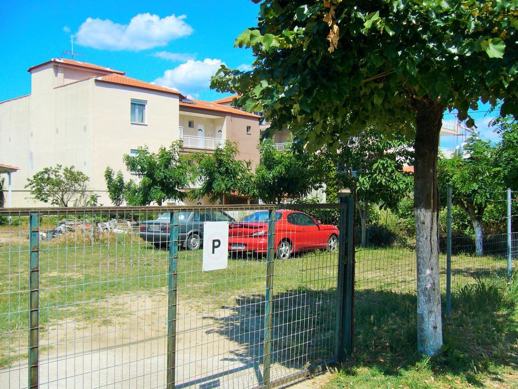 Lola Apartment *